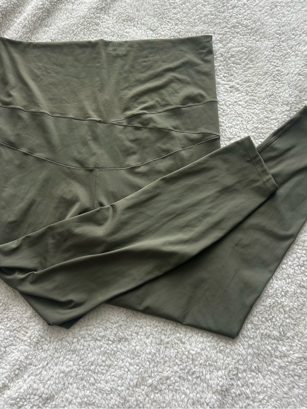 Nike Olive Green High-Waist Leggings
